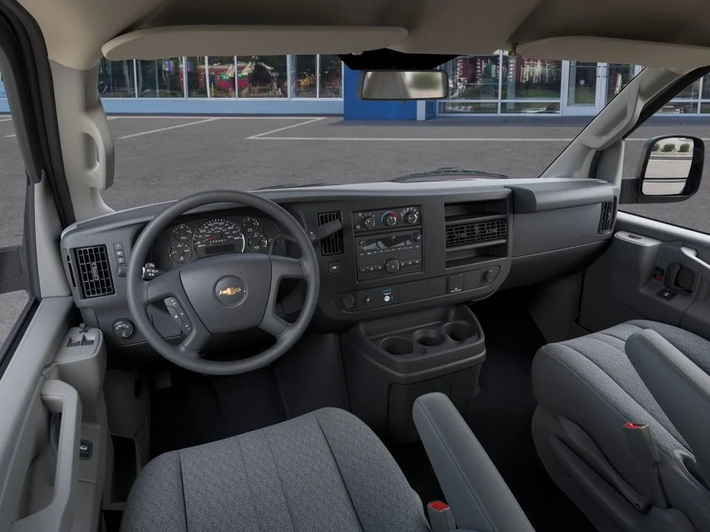 New 2026 Summit White Chevrolet 1WT image 15