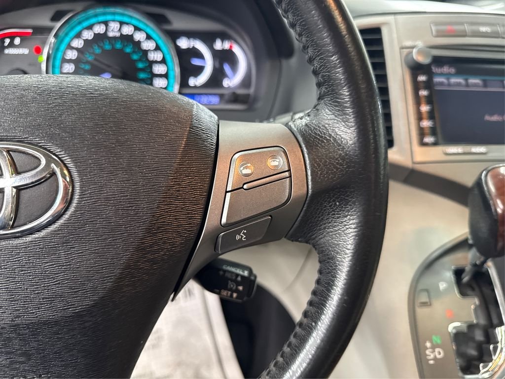 Used 2012 Silver Toyota Limited image 29