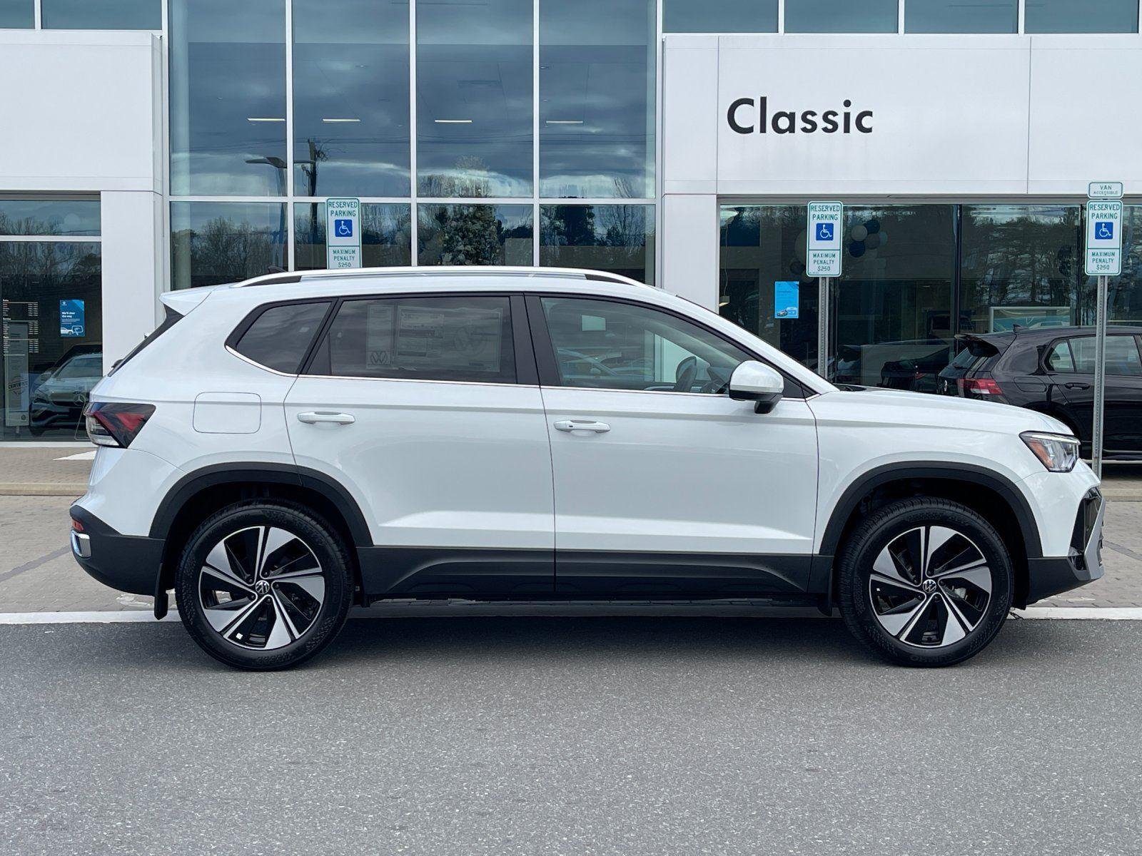 New 2026  Volkswagen SE image 6