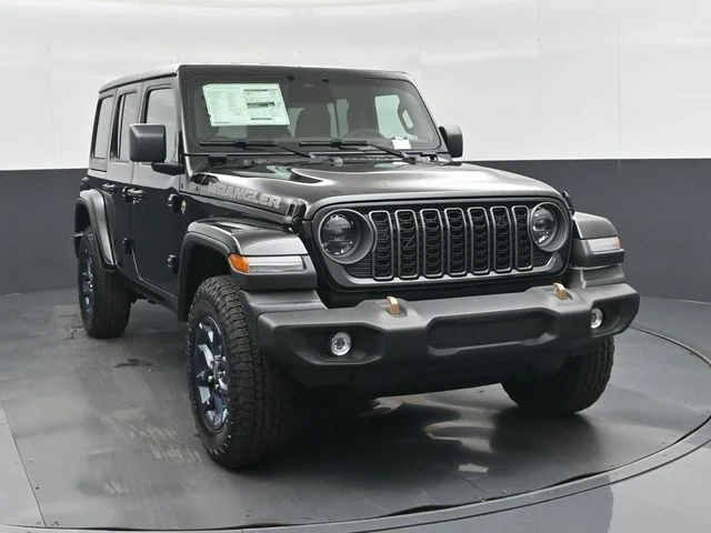 New 2026 Black Clear-Coat Exterior Paint Jeep 85th Anniversary Edition image 12