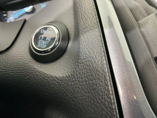 Used 2014 Silver Ford Titanium image 22