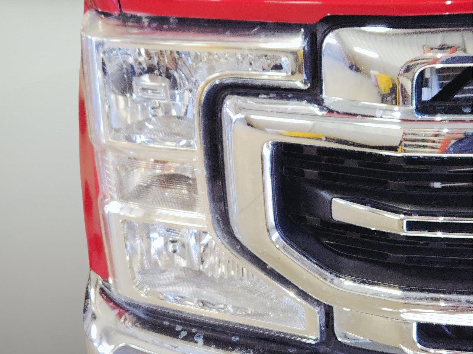 Used 2022 Rapid Red Metallic Tinted Clearcoat Ford LARIAT image 15