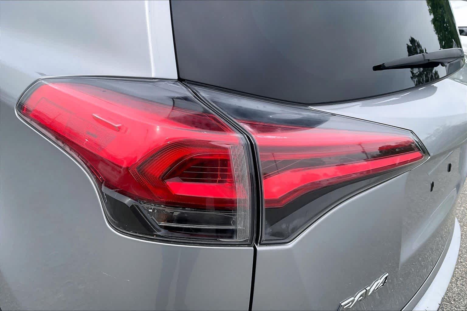 Used 2016 Silver Sky Metallic Toyota Limited image 53