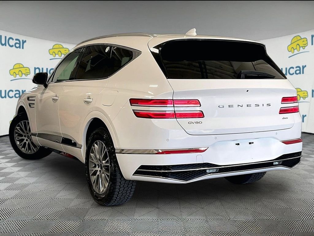 Used 2025 White Genesis 2.5T image 4