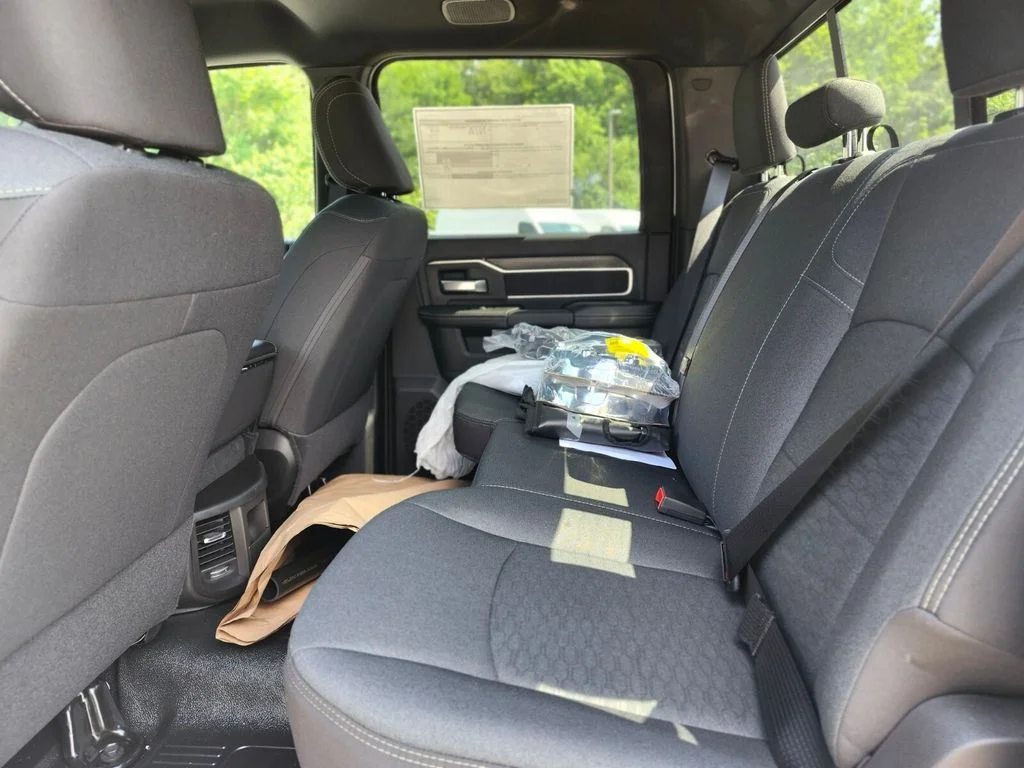 New 2026 Bright White Clearcoat RAM Tradesman image 15