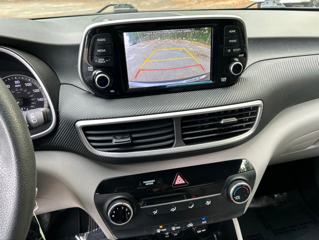Used 2019 Gray Hyundai SE image 19