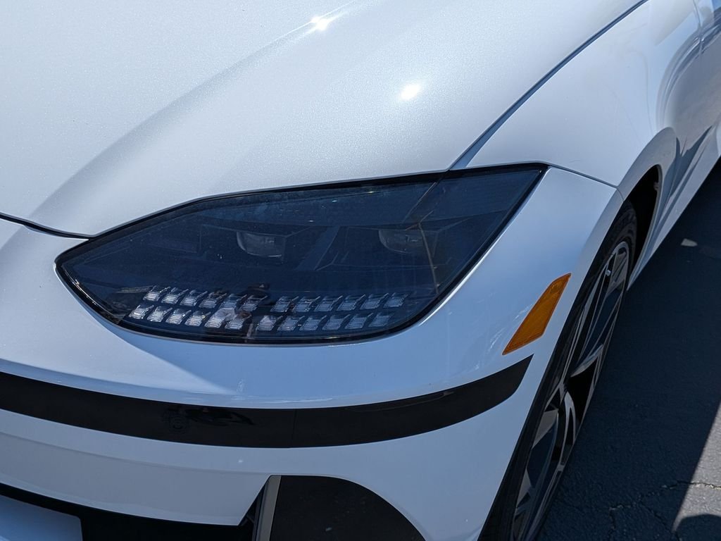 2025 Hyundai IONIQ 6 SEL - Photo 9