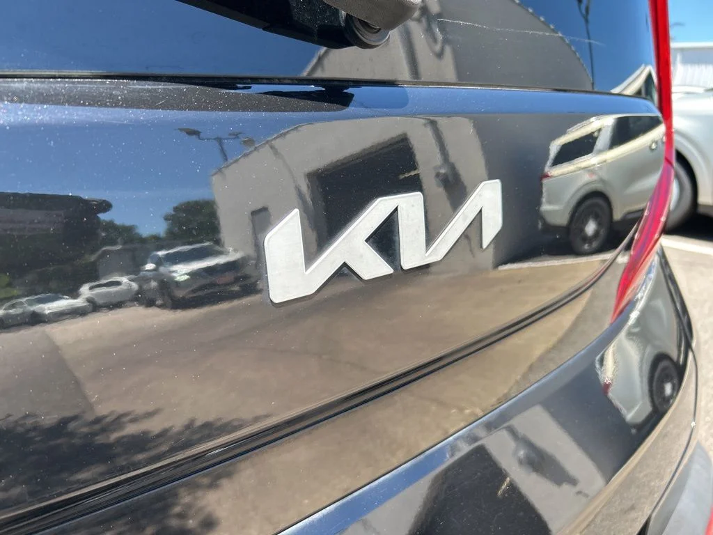 Used 2022 Black Kia LX image 26