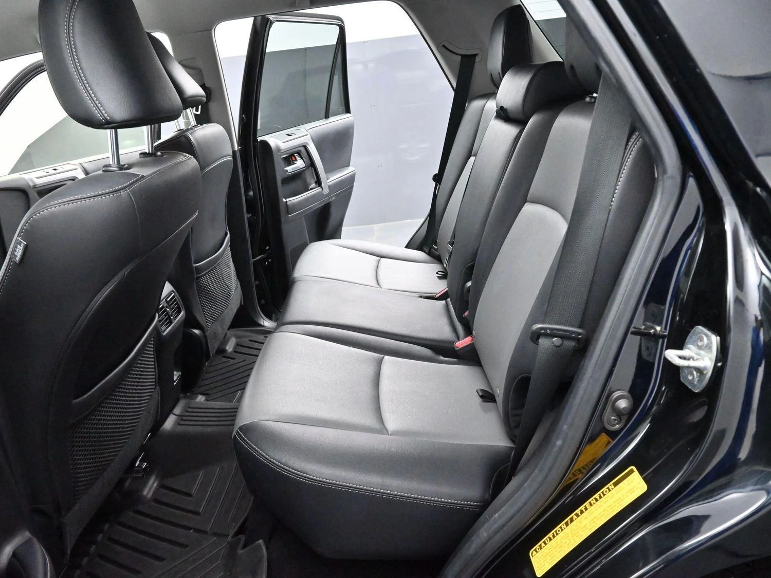 Used 2023 Midnight Black Metallic Toyota SR5 Premium image 31