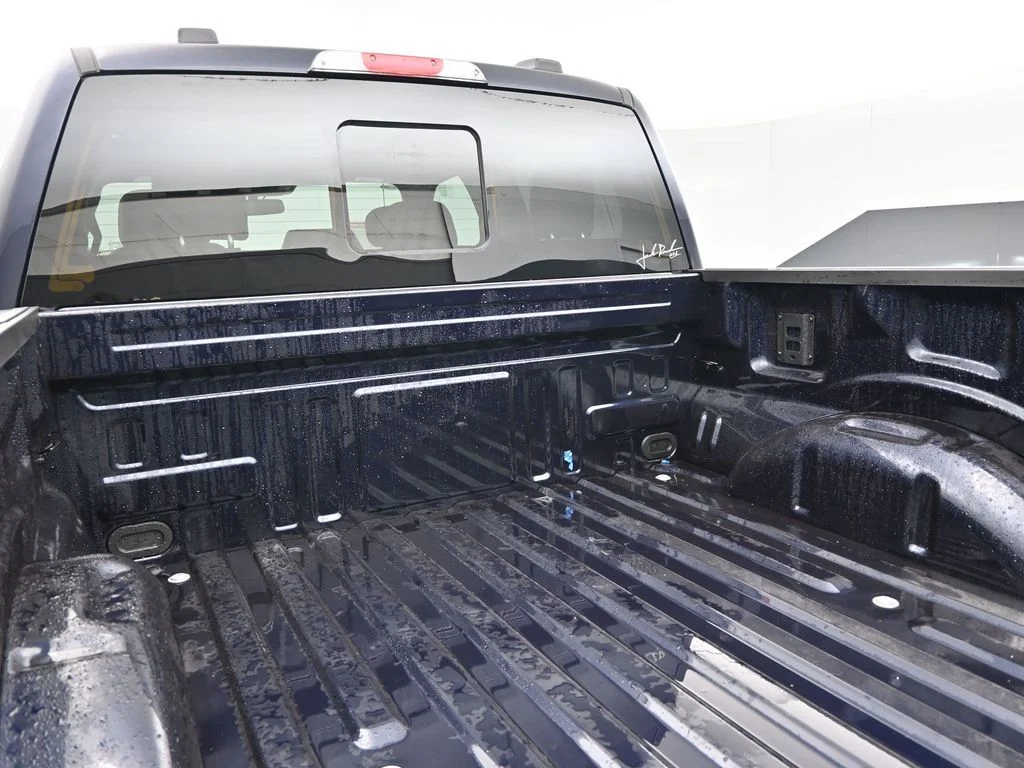 New 2025 Antimatter Blue Metallic Ford XLT image 24