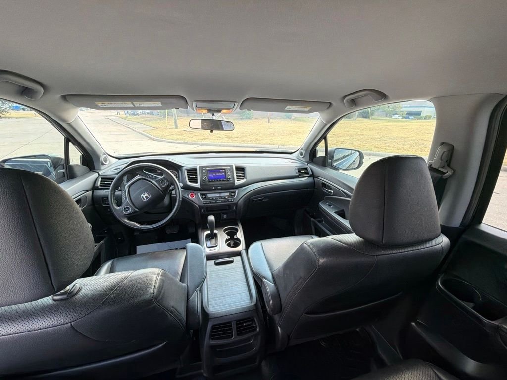 Used 2017 Black Honda RTL image 12
