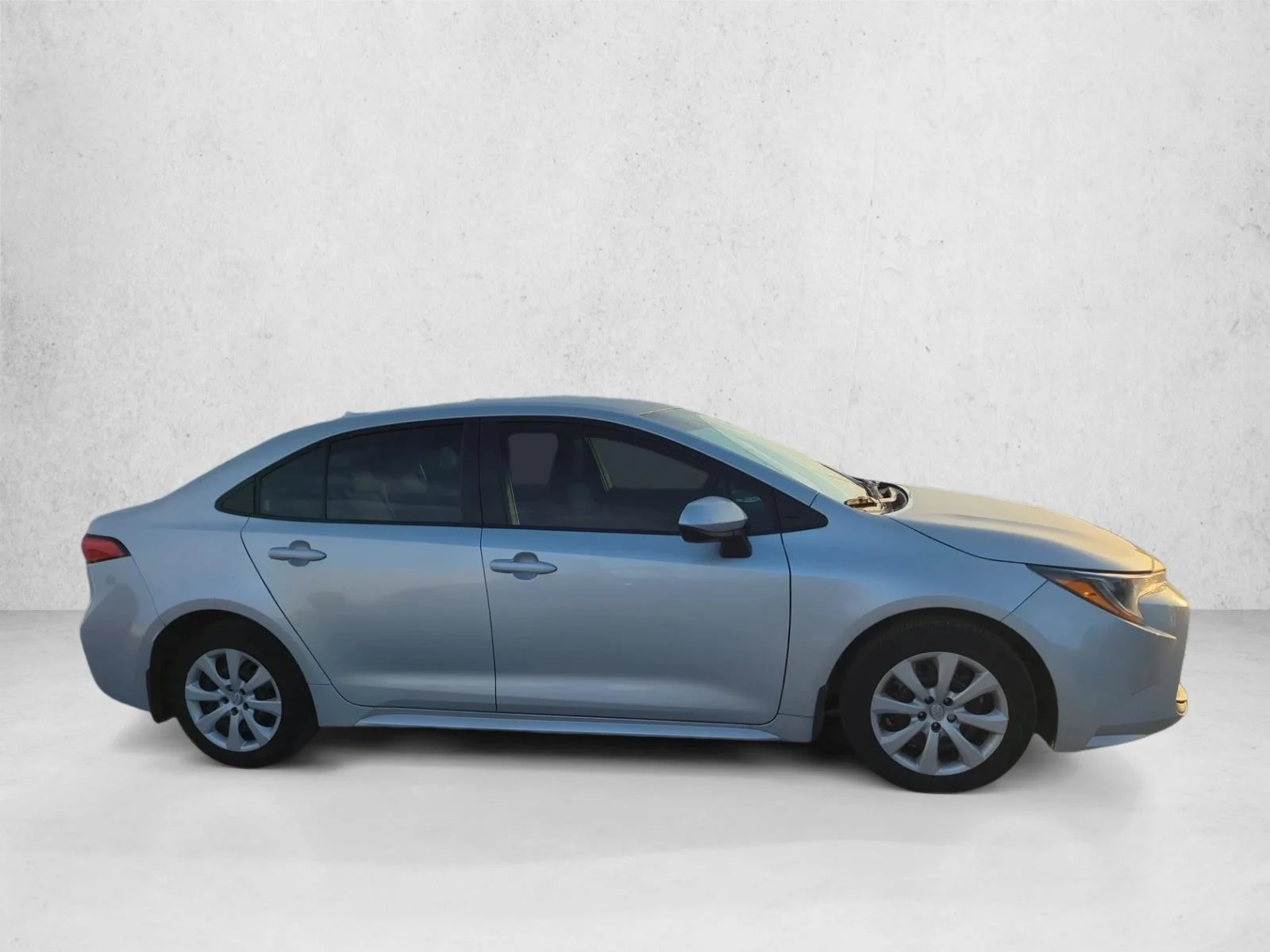 Used 2025 Classic Silver Metallic Toyota LE image 5