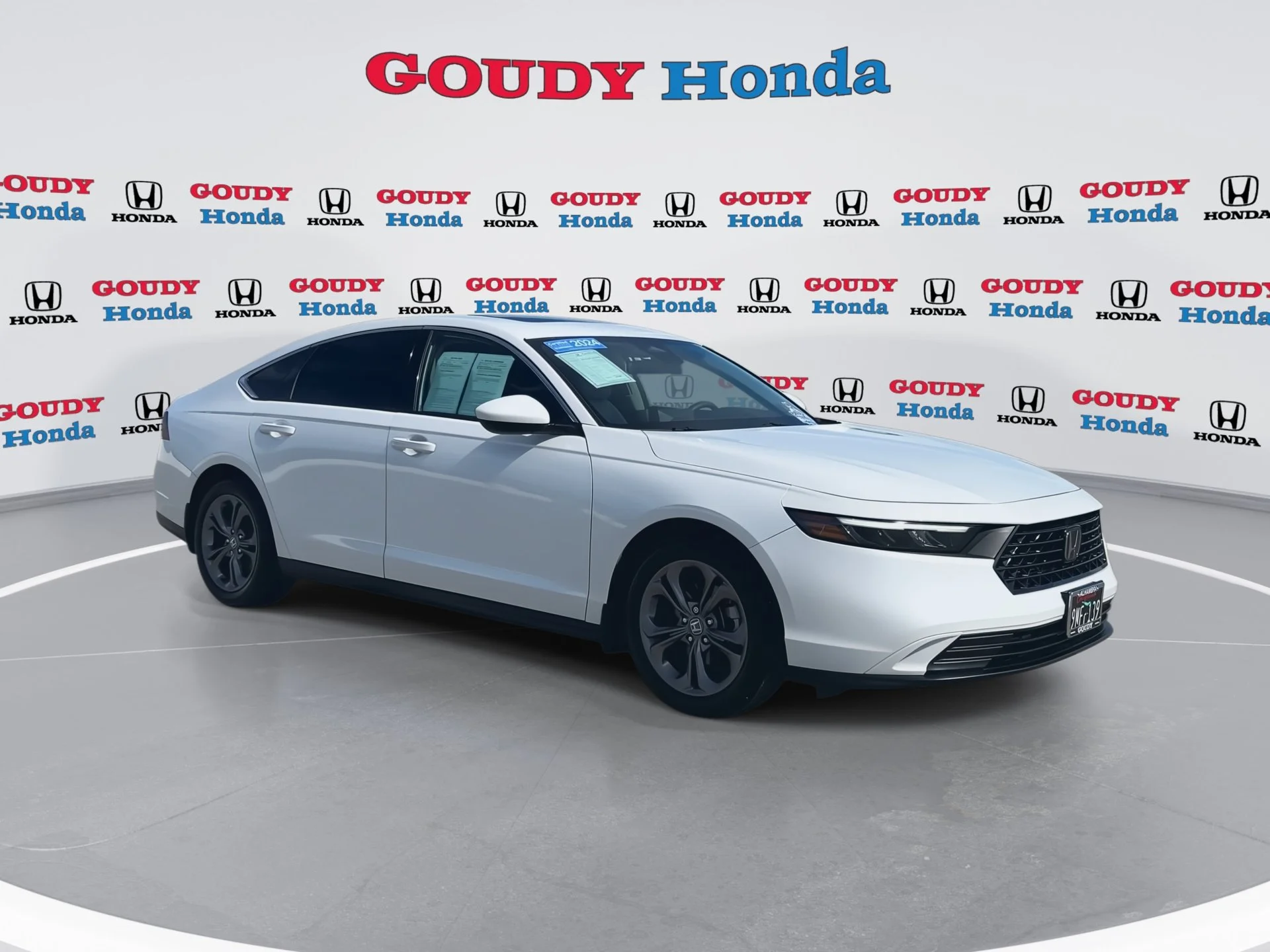 Certified Used 2024 Platinum White Pearl Honda EX image 28