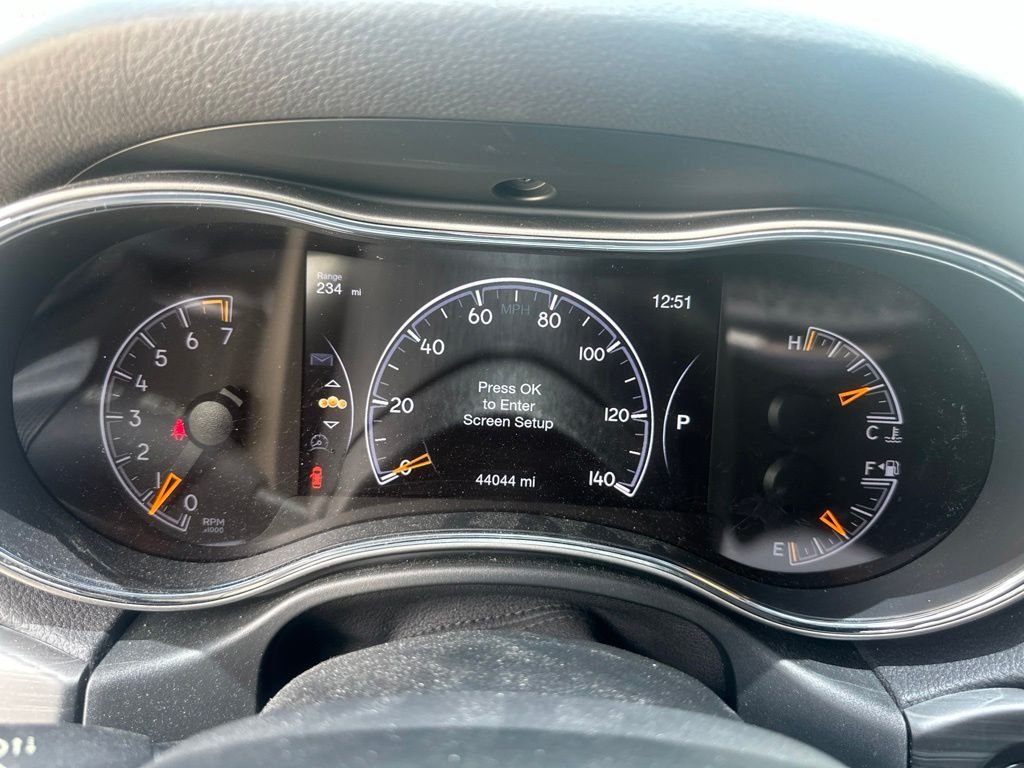 Used 2020 White Jeep Altitude image 5