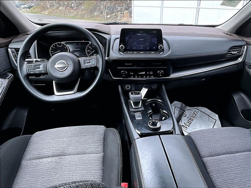 Used 2023 Super Black Nissan SV image 21