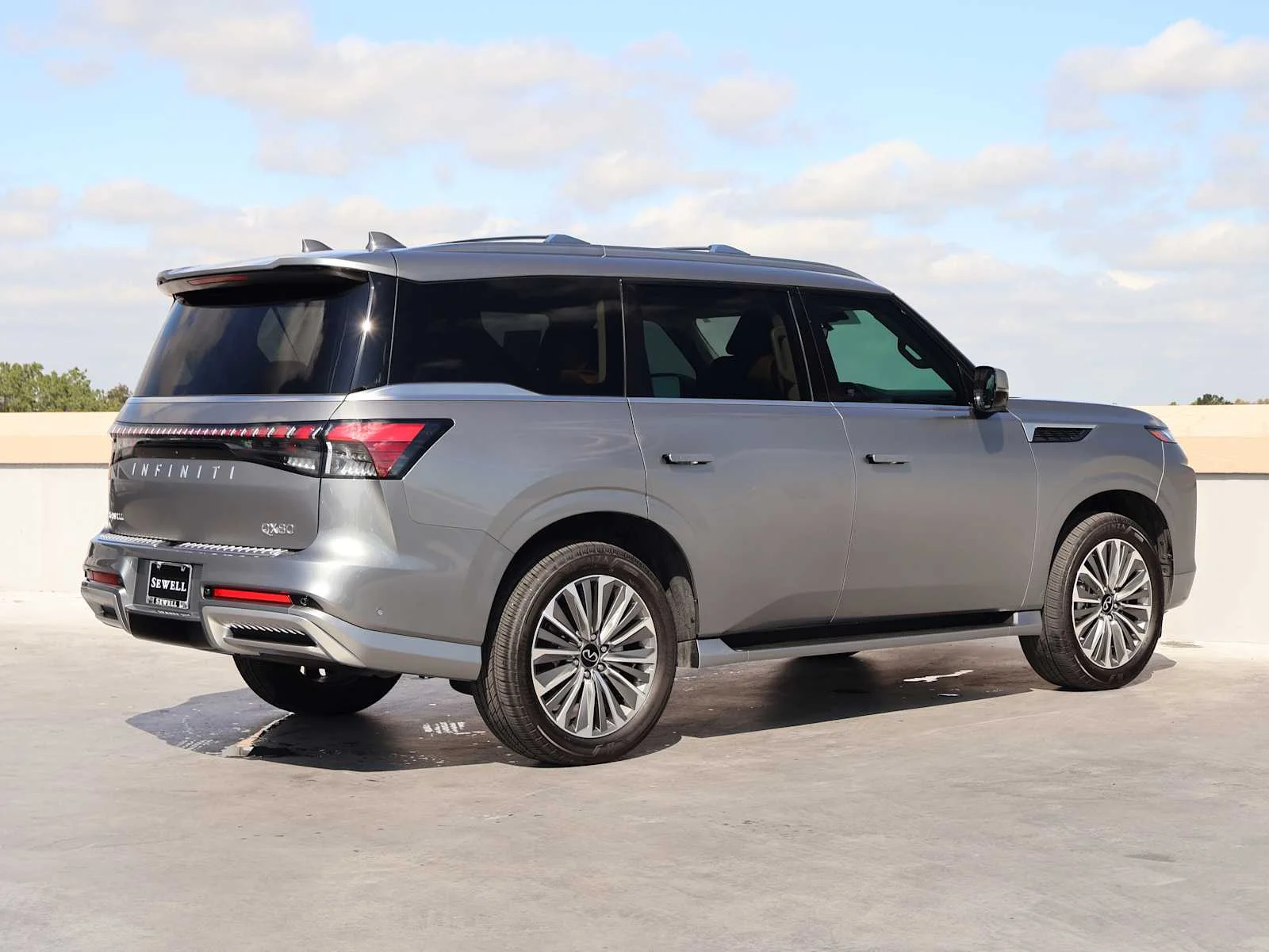 Certified Used 2027 Dynamic Metal INFINITI LUXE image 3