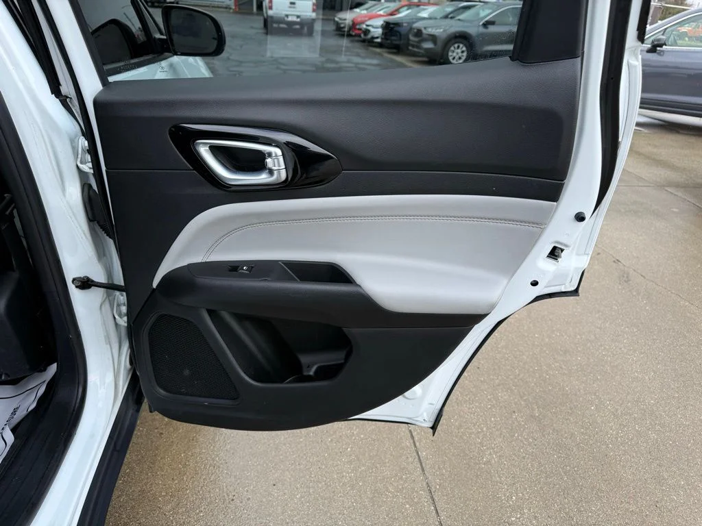 Used 2023 White Jeep Limited image 23