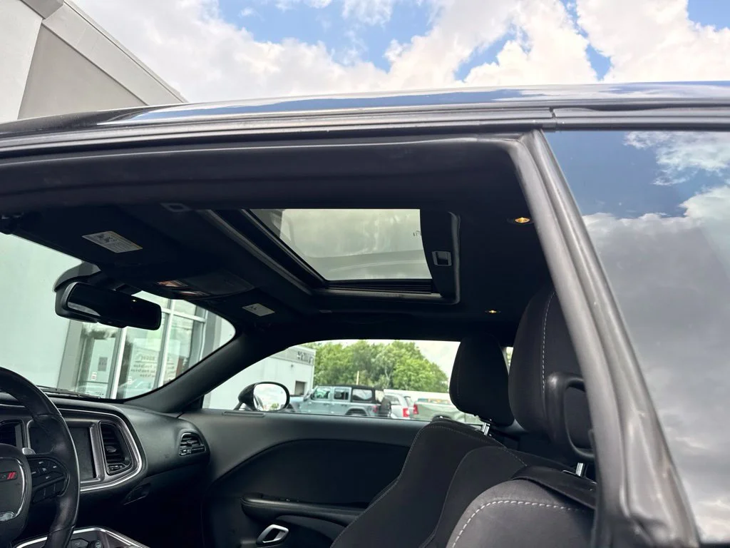Used 2018 Black Dodge R/T Scat Pack image 10