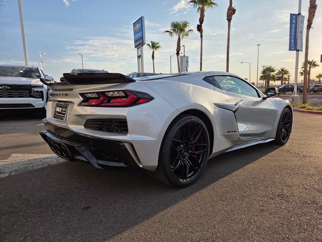 2027 Chevrolet Corvette 3LZ - Photo 4