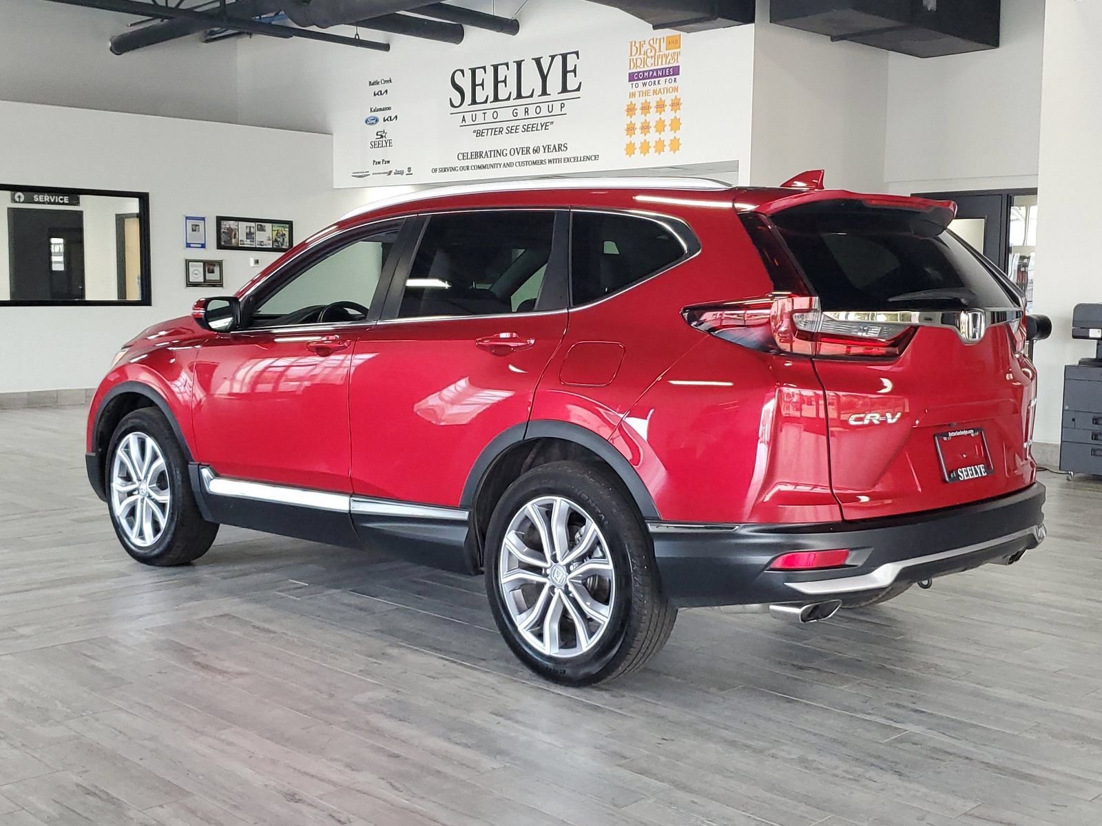 Used 2022 Red Honda Touring image 3