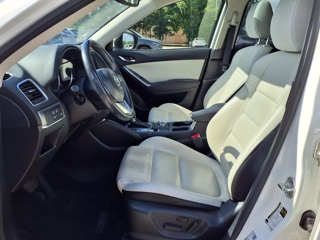 Used 2016 White Mazda Grand Touring image 17