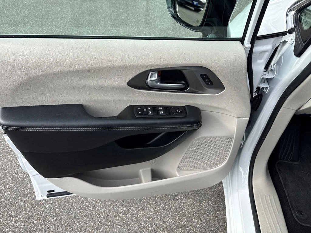 Used 2024 Bright White Clearcoat Chrysler Touring L FWD image 14