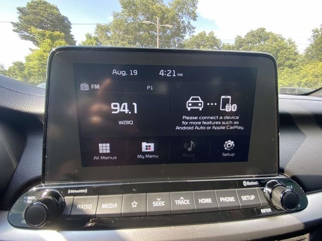Used 2021 White Kia GT image 21