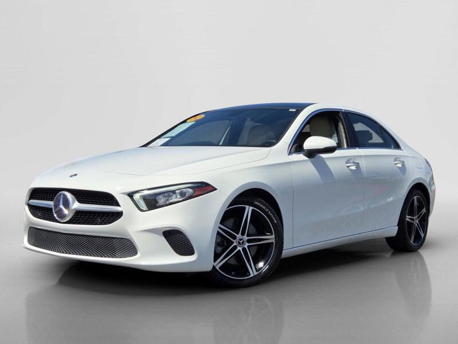 Certified Used 2022 Polar White Mercedes-Benz A 220 image 1
