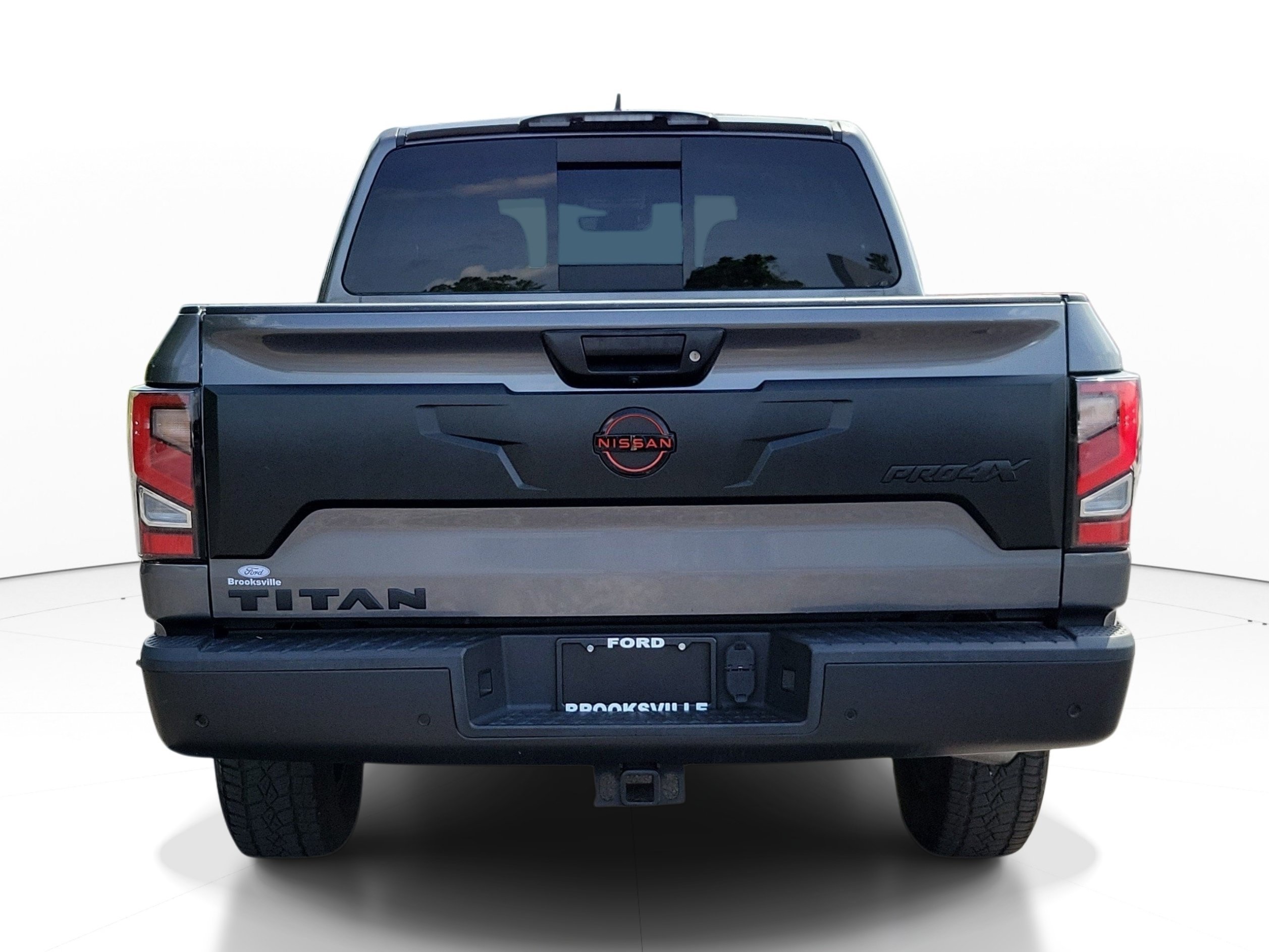 Used 2024 Gun Metallic Nissan PRO-4X image 4
