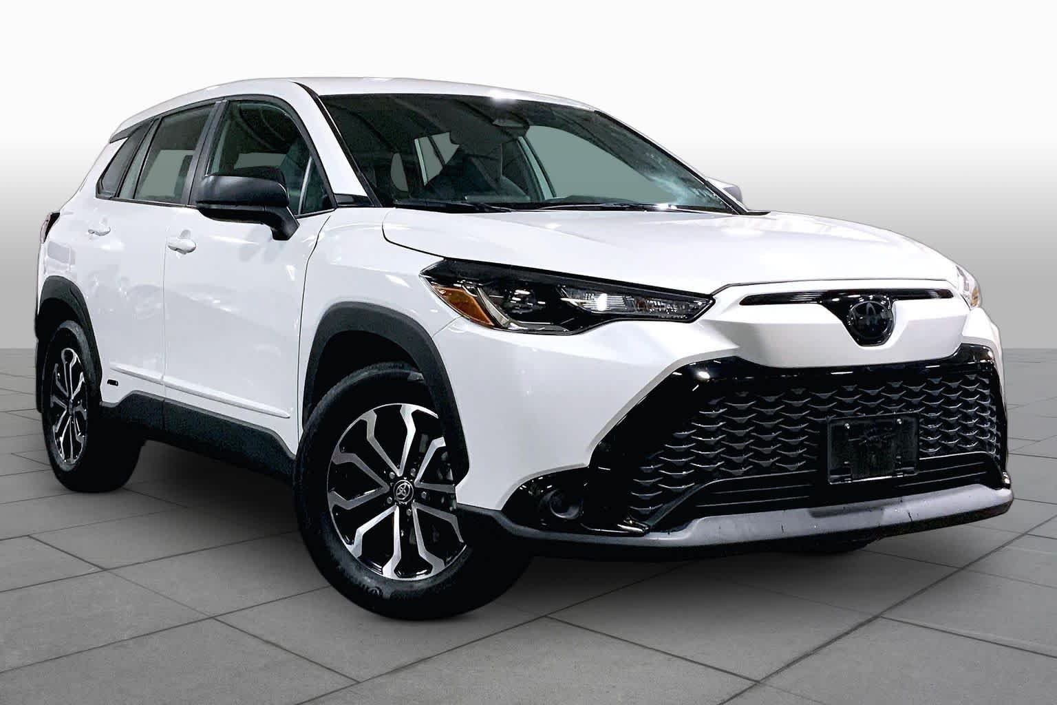 Used 2024 Wind Chill Pearl Toyota Hybrid S image 3