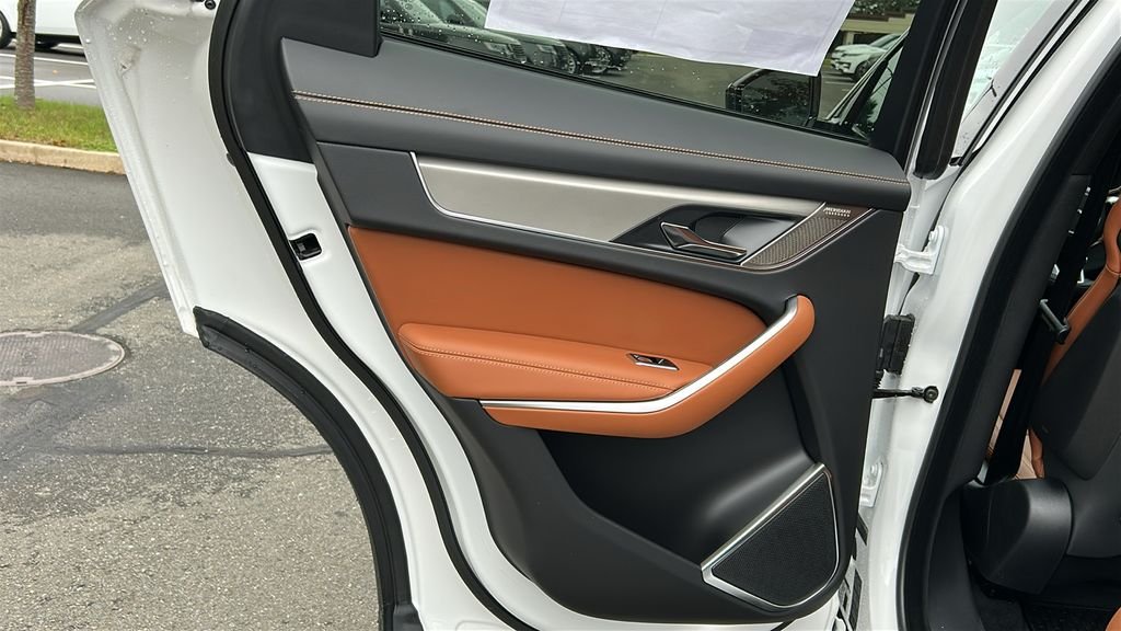 2026 Jaguar F-Pace R-Dynamic S - Photo 21
