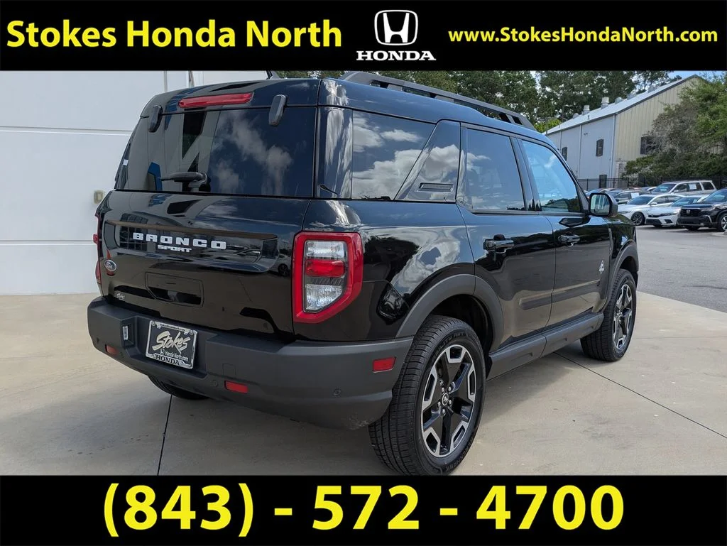Used 2023 Black Ford Outer Banks image 3