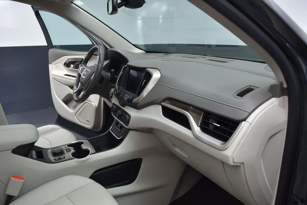 Used 2020 Gray GMC Denali image 27