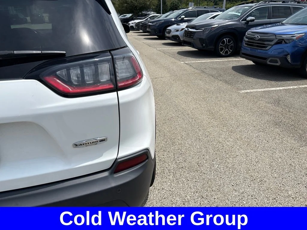 Used 2020 White Jeep Latitude Plus image 5