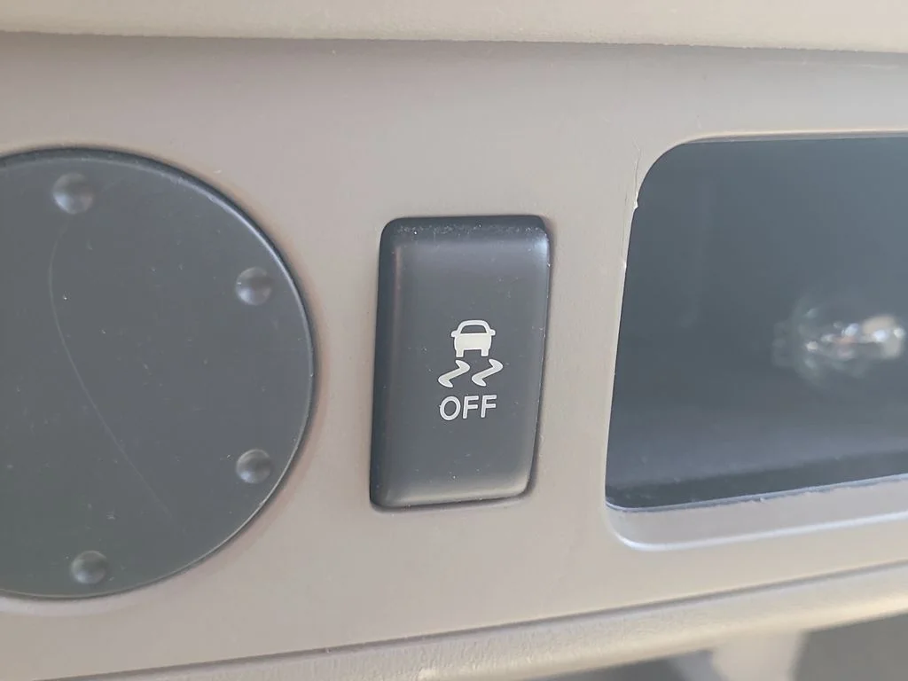 Used 2017 White Nissan SV image 20