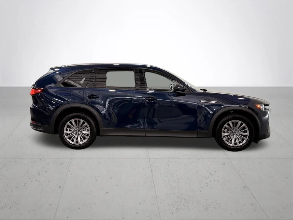 Used 2024 Blue Mazda Preferred image 9