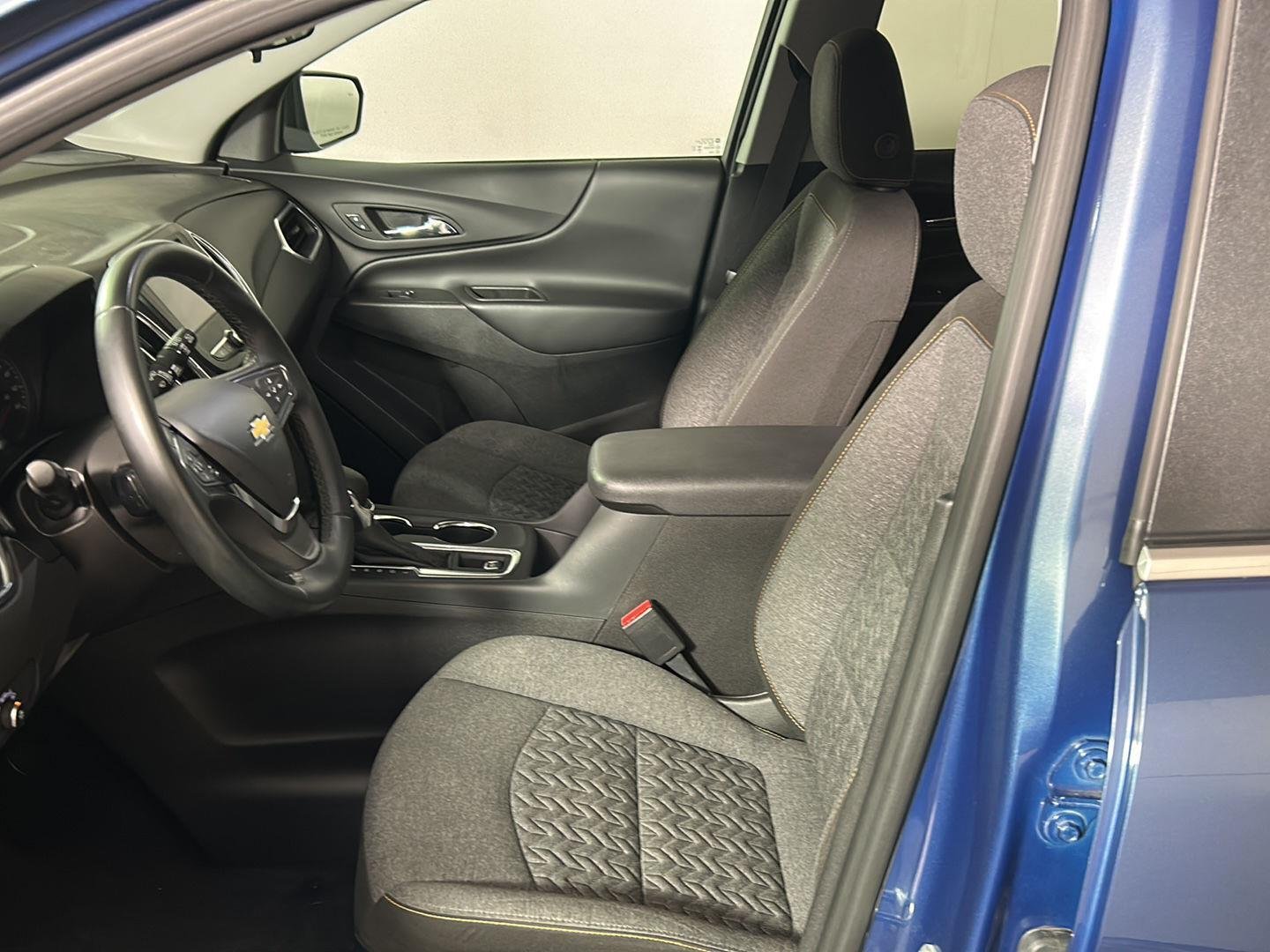 Used 2024 Lakeshore Blue Metallic Chevrolet LT image 15