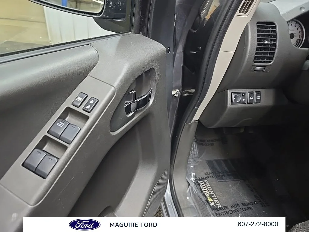 Used 2018 Gray Nissan PRO-4X image 25