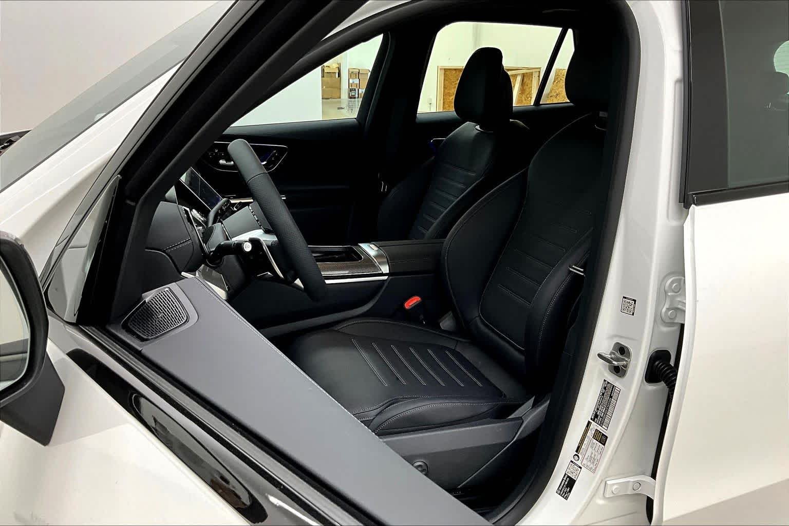 New 2026 Polar White Mercedes-Benz AMG® GLC 43 image 9