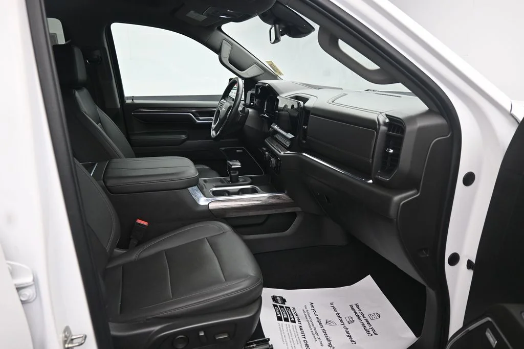 Used 2023 White Chevrolet LTZ image 12