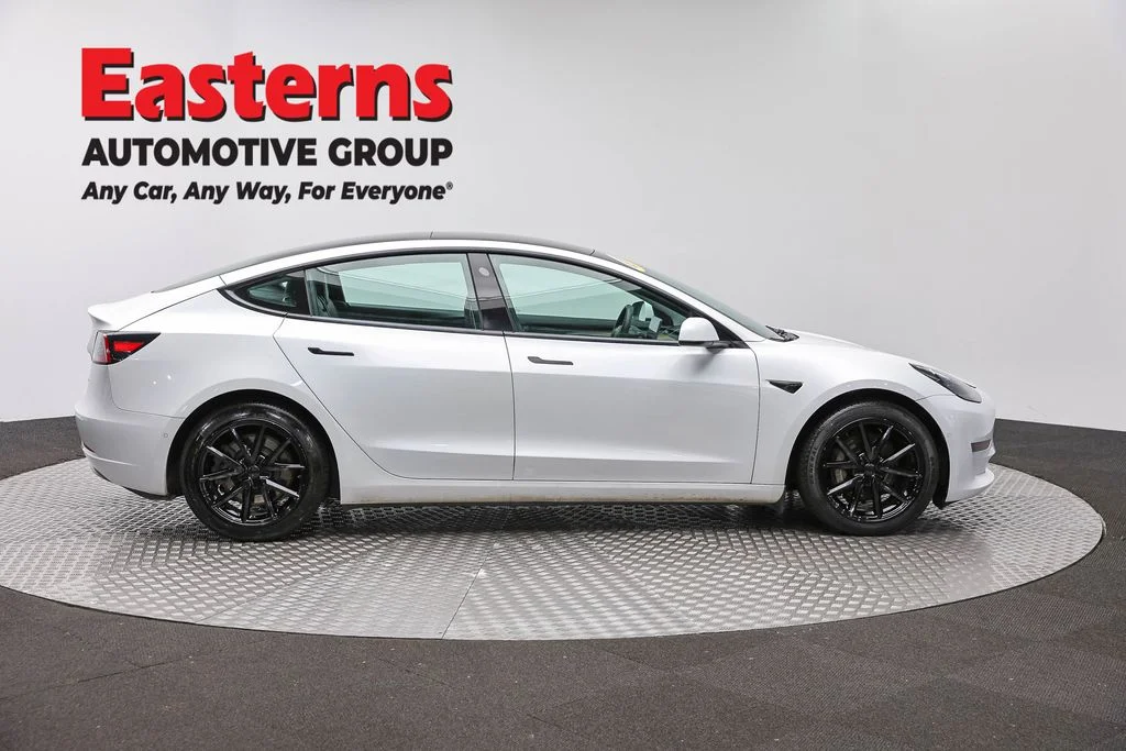 Used 2022 White Tesla Long Range image 4