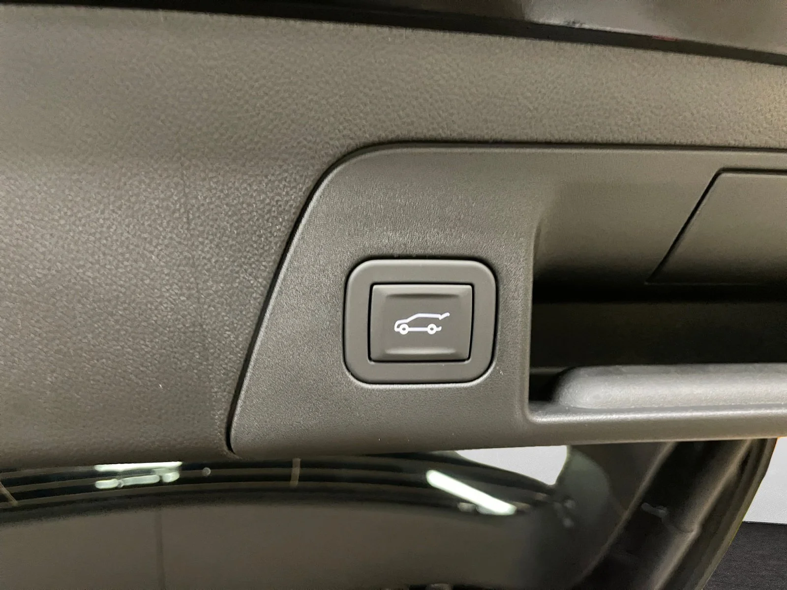 New 2026 Ebony Twilight Metallic Buick Preferred AWD image 11