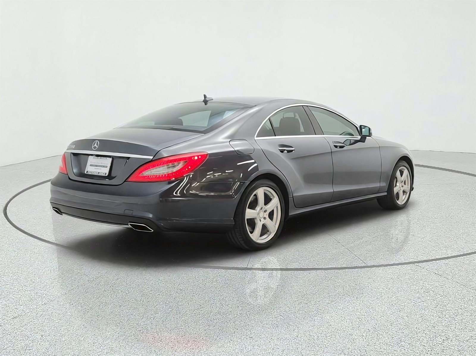 Used 2013 Steel Grey Mercedes-Benz 4dr Sdn CLS 550 RWD image 5