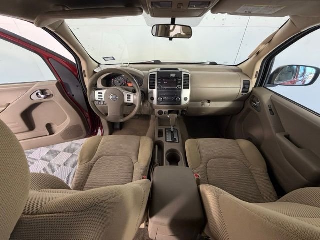 Used 2018 Red Nissan SV image 28