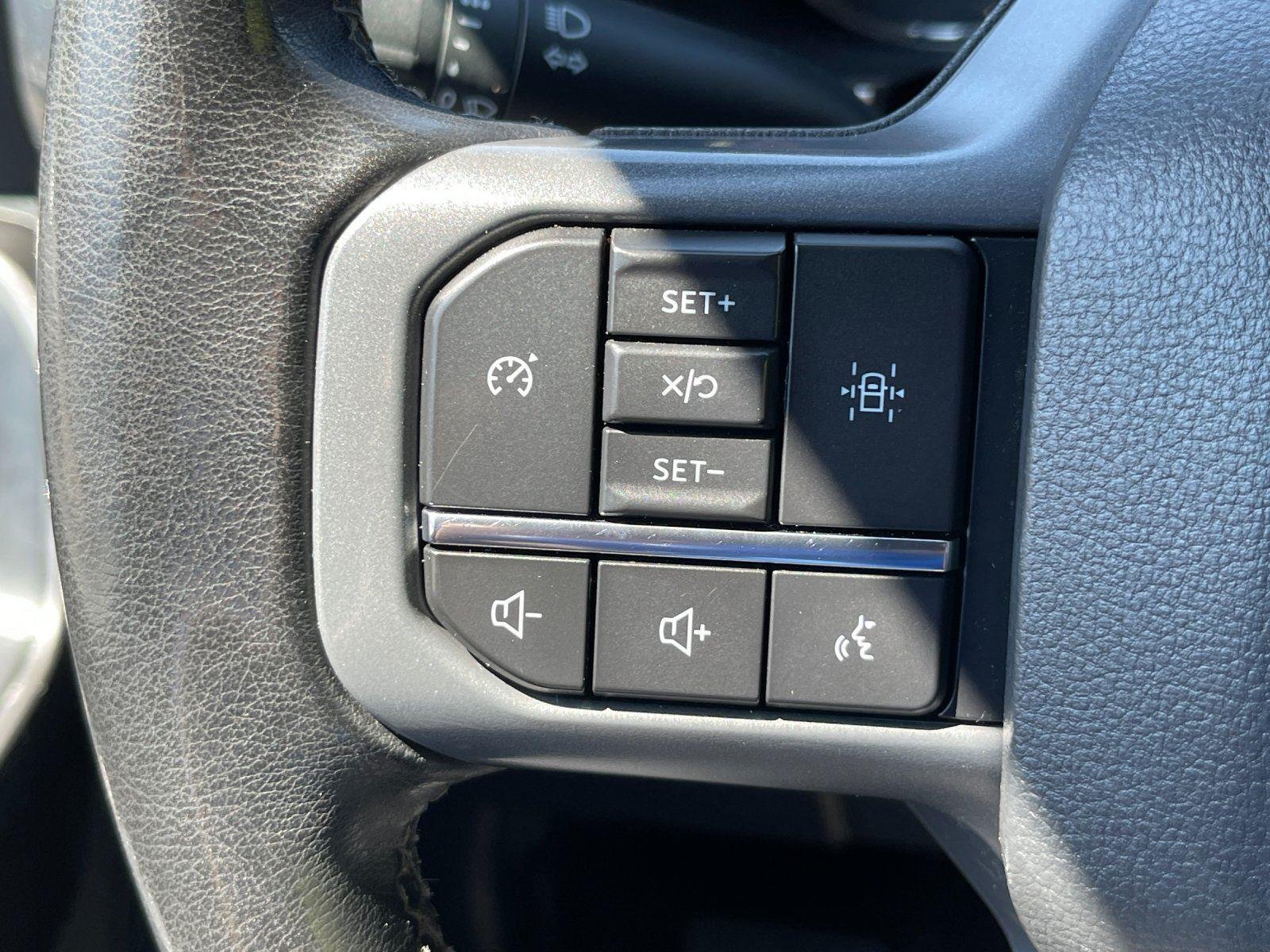 Used 2023 Agate Black Ford XLT image 19