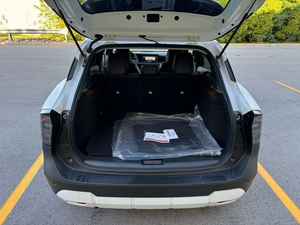 New 2026 Aspen White TriCoat Nissan SR image 8