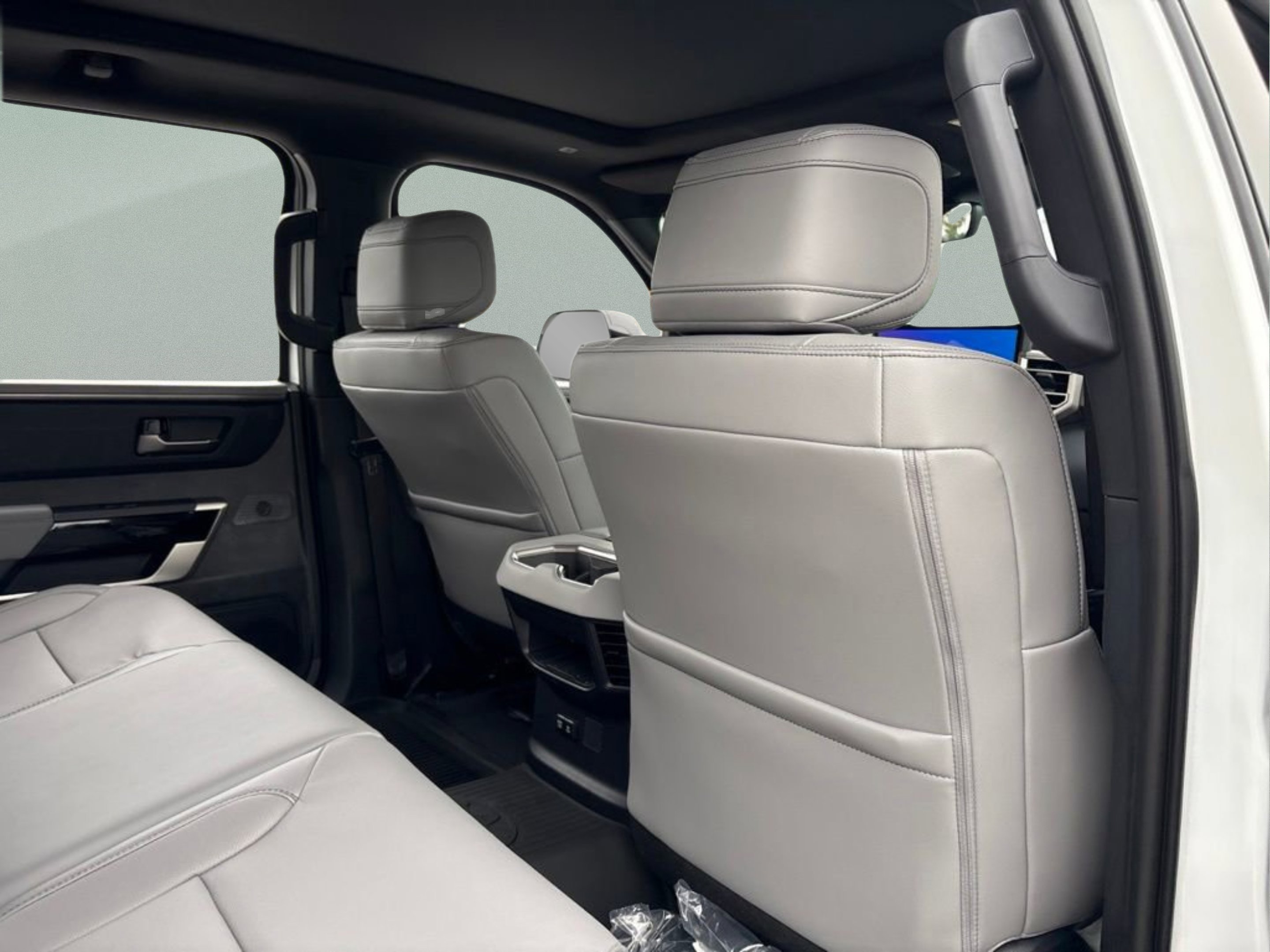 2026 Toyota Tundra Limited - Photo 34