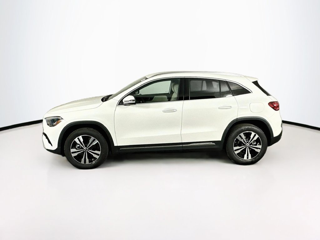 New 2026 Polar White Mercedes-Benz GLA 250 image 35