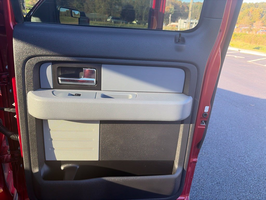 Used 2014 Red Ford XL image 32