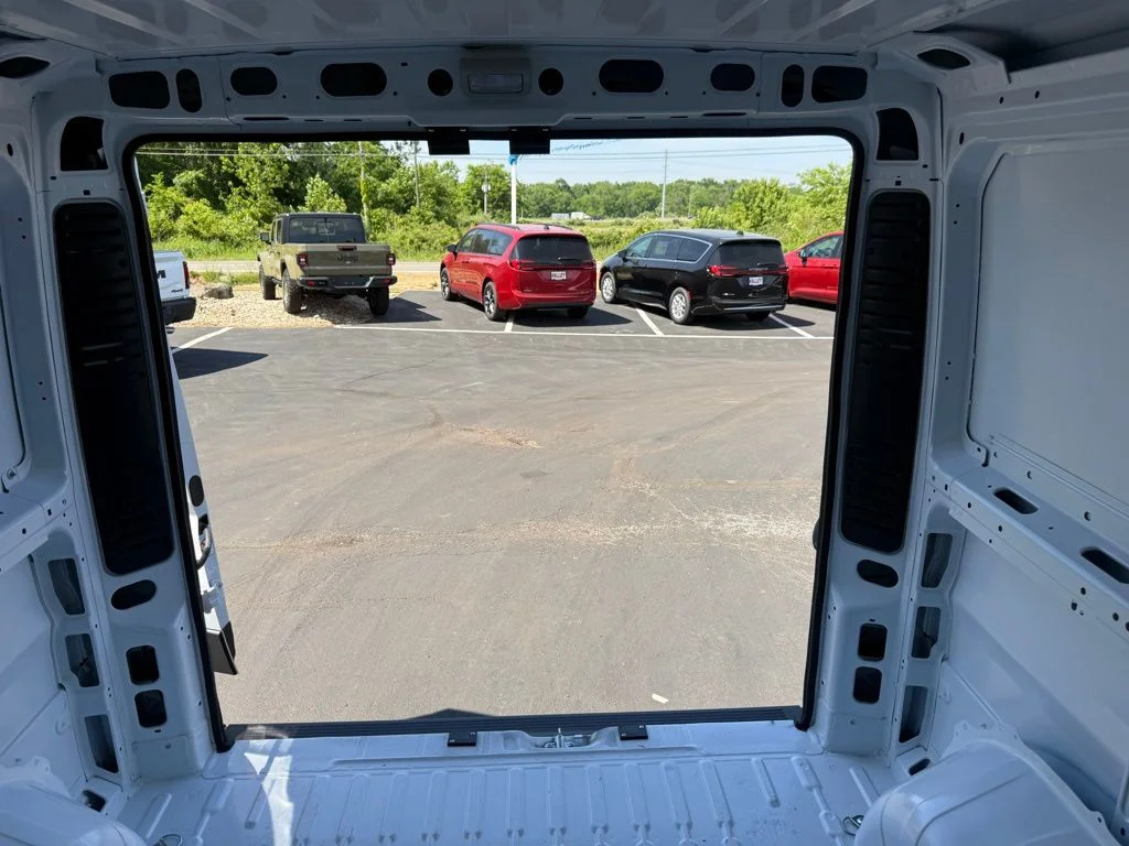 New 2026 Bright White Clear-Coat Exterior Paint RAM Low Roof image 35